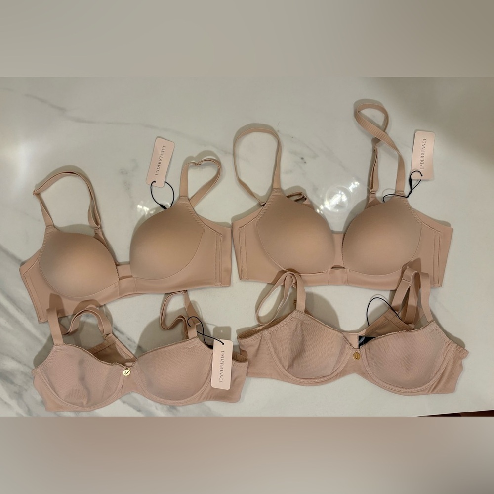 BNWT Understance 32A Bras